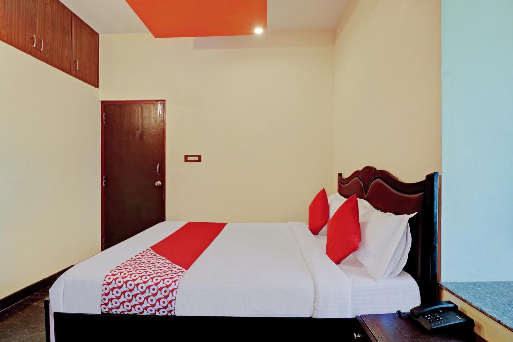 Hotel O Blooms Inn Bangalore Exteriör bild